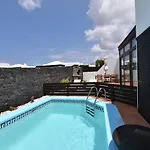 Carla Villa *